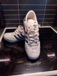 Adidas skor, st 44
