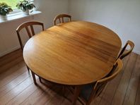 Retro teakbord med 4 teakstolar