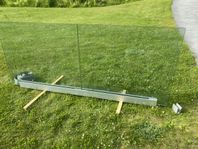 Infinity poolstaket utan stolpar 17mm härdat laminerat glas