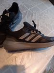 Adidas skor 42