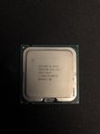 Liten gullig processor