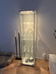 Detolf vitrinskåp inkl belysning