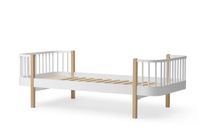 OLIVERs FURNITURE “WOOD” ORIGINAL BED, WHITE/OAK