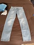 märkeskläder lee, levis. moschino