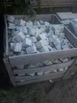 Smågatsten naturgranit 1 kubik/ pall