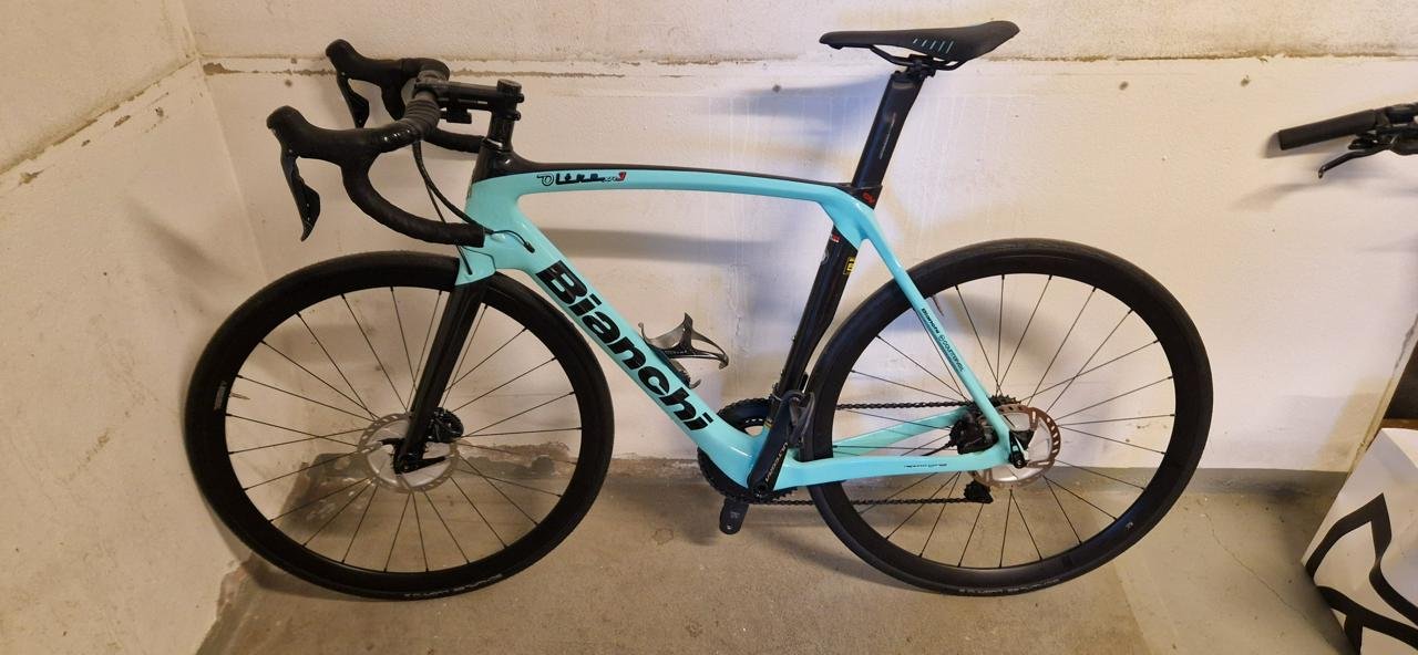 Bianchi oltre xr3 Ultegra Di2