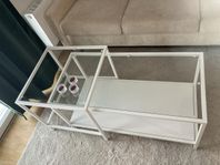 Vitt IKEA-bord 
