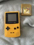 Game Boy Color CGB-01 + Pokemon Gold Version
