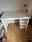 Skrivbord IKEA Brusali – vitt – fint skick