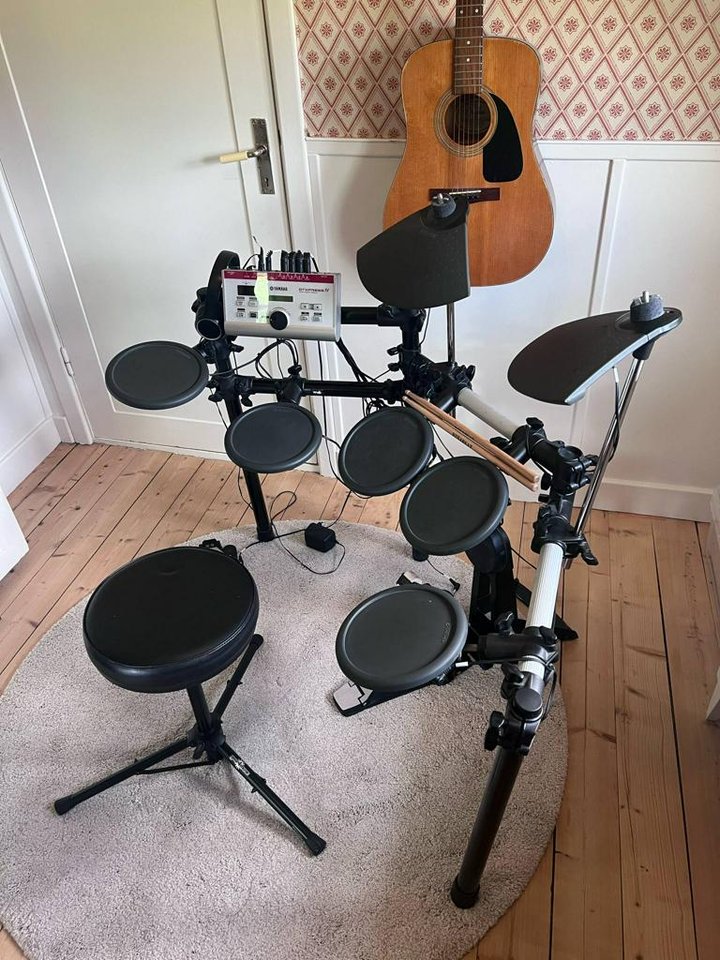 YAMAHA DTXPRESS IV digitalt t...