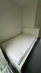 Bed and Mattress / Säng och madrass 120x200cm