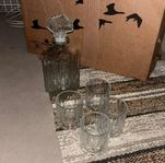 whiskey glas och karaff