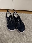 Adidas, Havaianas, sandaler