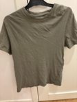 grön T-shirt 