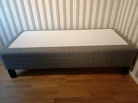 Säng IKEA Skotterud