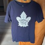 Toronto maple leafs t shirt