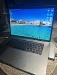 MacBook Pro, 15-inch, 2017