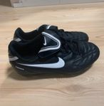 Nike fotbolls skor