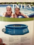 Intex Easy Set pool .Oanvänd i originalkartong!