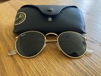 Ray-Ban  