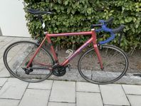 Principia racecykel. Shimano 105 grupp