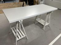 Skrivbord/matbord