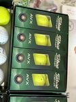 4 dussin Titleist AVX bollar