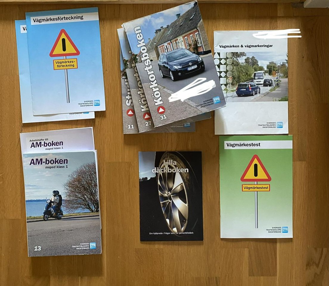 Körkortsböcker, Moped och Bil