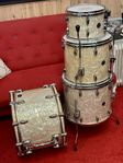 Gretsch Renown R1 22-12-16-18”