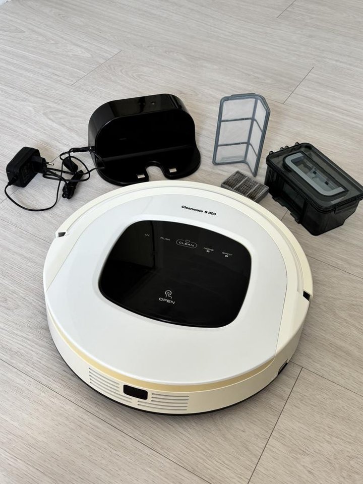 Robotdammsugare Cleanmate S800