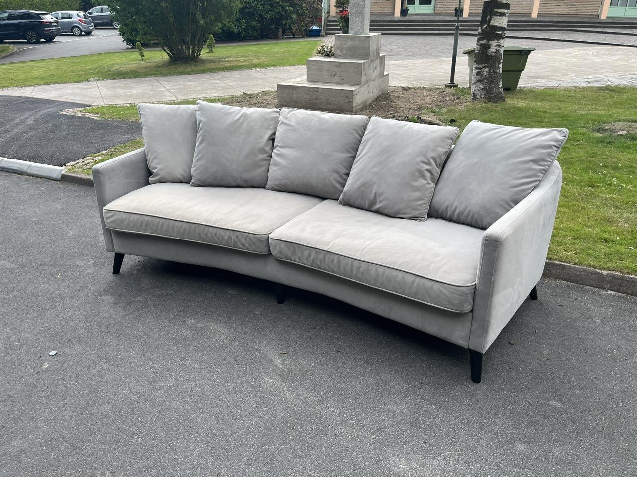 Soffa i sammet från Mio