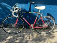 Peugeot racer