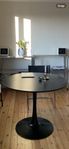 FREE! tulip table - bord