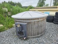 Vedeldad Badtunna o Lyktstolpar 