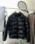 Moncler Maya storlek M 