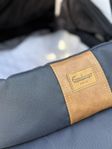  Emmaljunga- Black chassi med sitt- och ligg del i  navy.