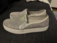 Skechers 38=39, dam, glittriga slip-ins