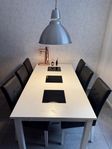 Matgrupp/Matbord med stolar