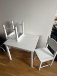Barn Bord och Stolar