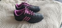 Nya Adidas golfsko dam