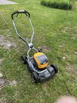Stiga självgående batteriklippare. 