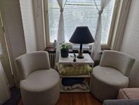 två fåtölj från IKEA