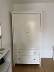 Fint klädskåp/garderob Hemnes 