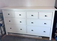 Byrå Hemnes 8 lådor