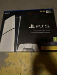 PS5 Digital Edition - Nyskick! en månad gammal 