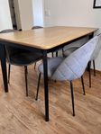 Köksbord och stolar