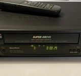 Panasonic videorecorder med fjärrkontroll