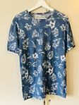 Blå Hawaiimönstrad T-shirt