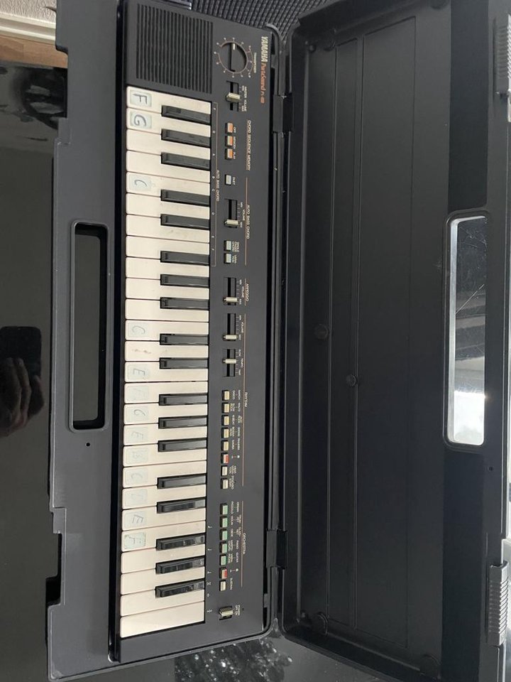 Yamaha PortaSound ps-400
