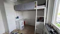 våningssäng med skrivbord ikea